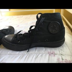 High-top Converse
